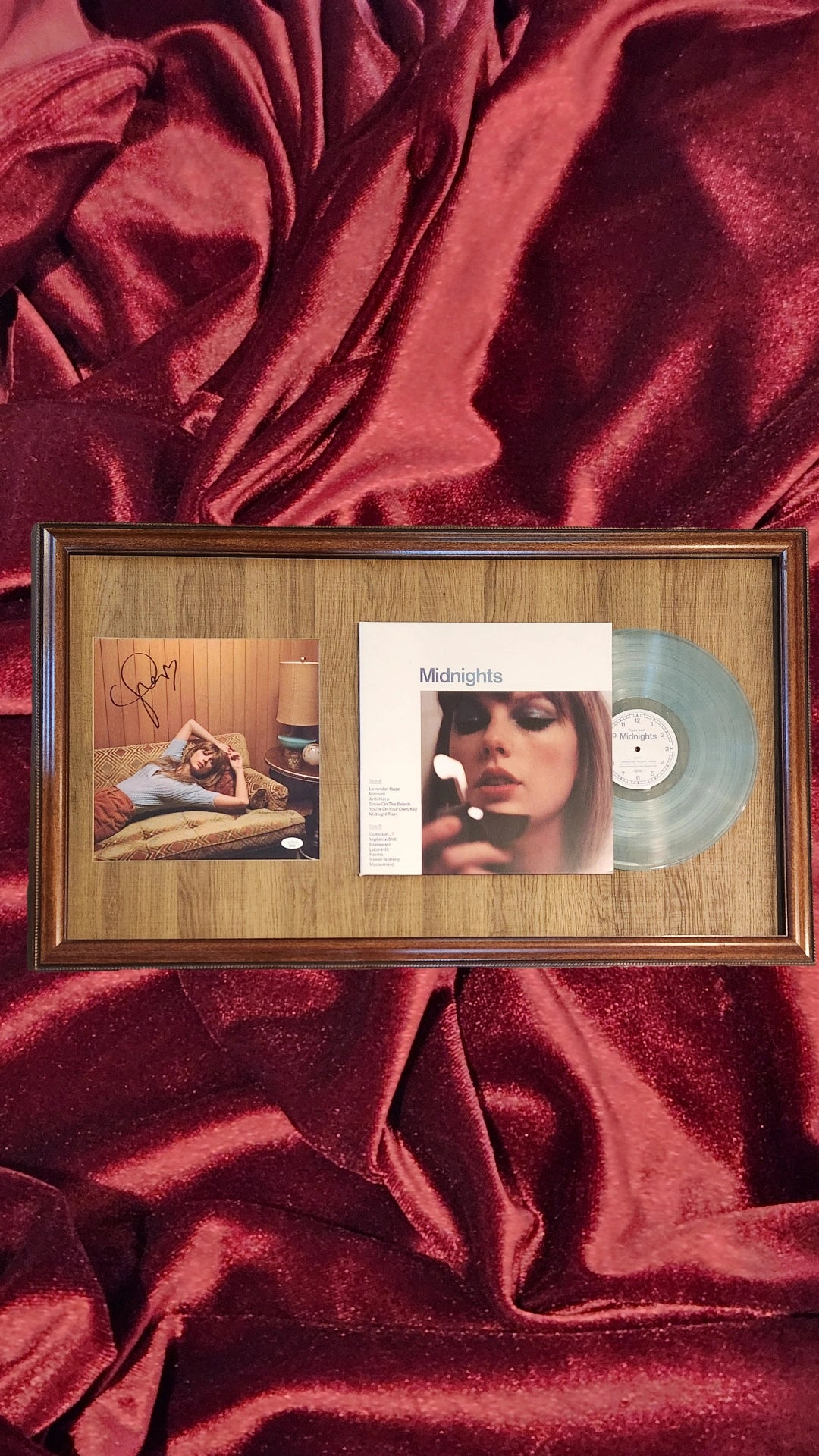Talyor Swift - Midnights (Signed record Cover)