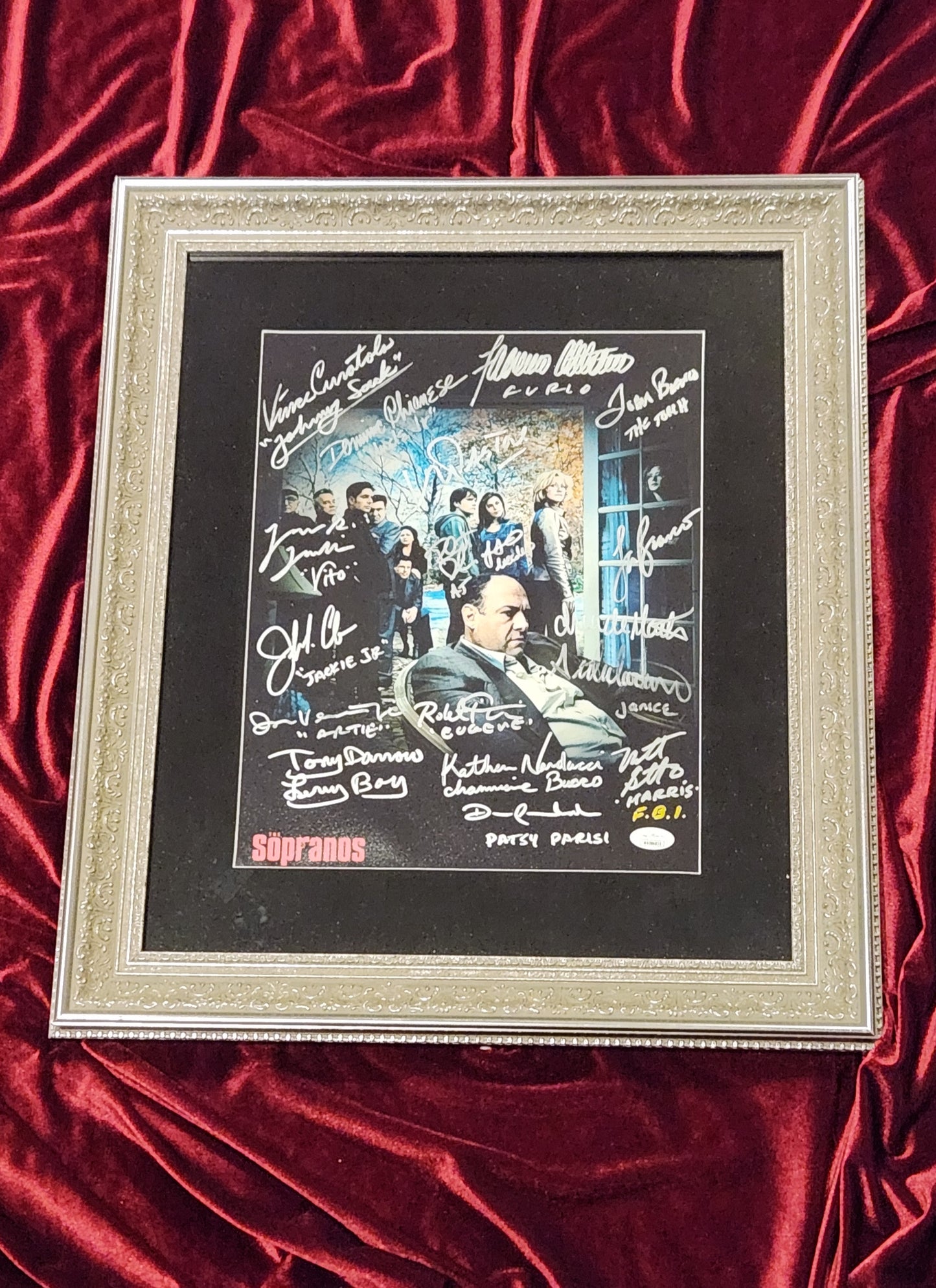Sopranos - 18 cast signed